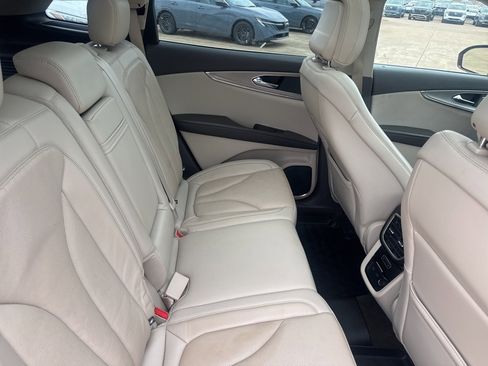 Used 2020 Lincoln Nautilus Reserve image 31