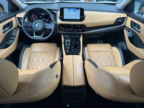 Used 2023 Nissan Rogue Platinum w/ Platinum Premium Package image 39