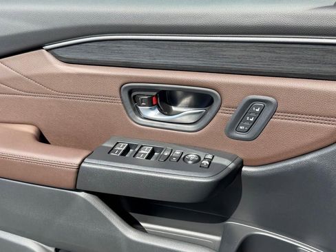New 2026 Honda Pilot Touring image 12