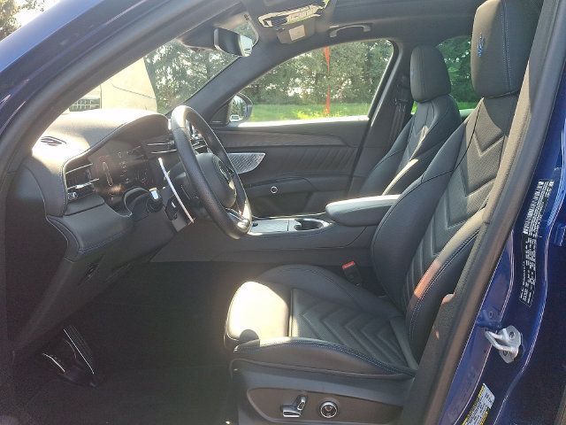 Certified 2025 Maserati Grecale Modena AWD/4WD image 2