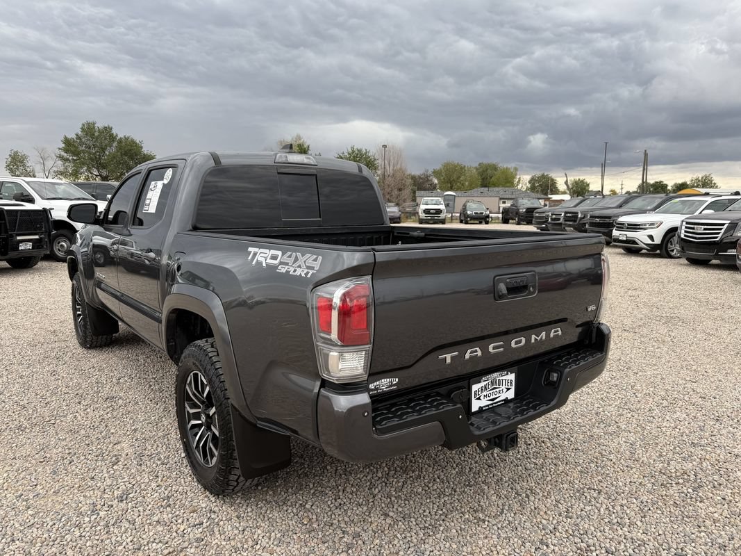 Used 2021 Toyota Tacoma TRD Sport w/ Technology Package AWD/4WD image 8