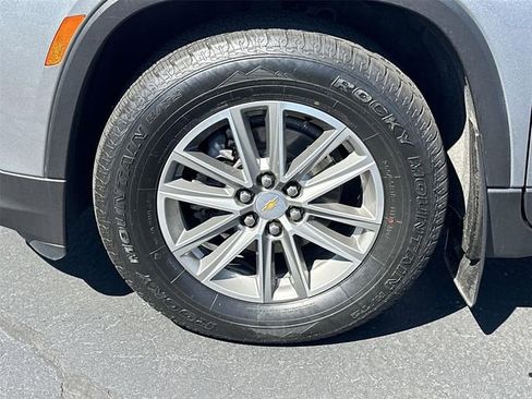 Certified 2023 Chevrolet Traverse LT image 31