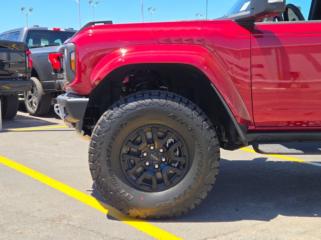 New 2026 Ford Bronco Raptor w/ Interior Carbon Fiber Pack AWD/4WD image 8