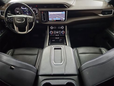 Used 2021 GMC Yukon Denali w/ Denali Premium Package image 15