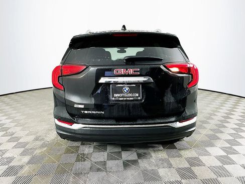 Used 2021 GMC Terrain SLT image 8