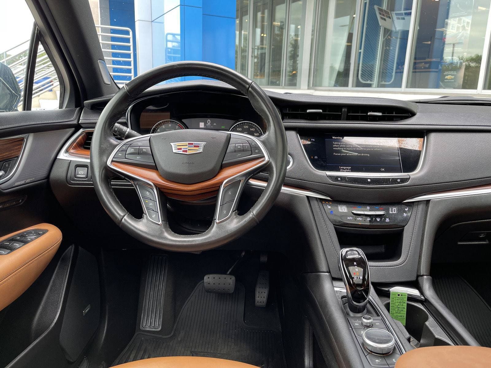 Used 2021 Cadillac XT5 Premium Luxury w/ LPO, Floor Liner Package AWD/4WD image 19