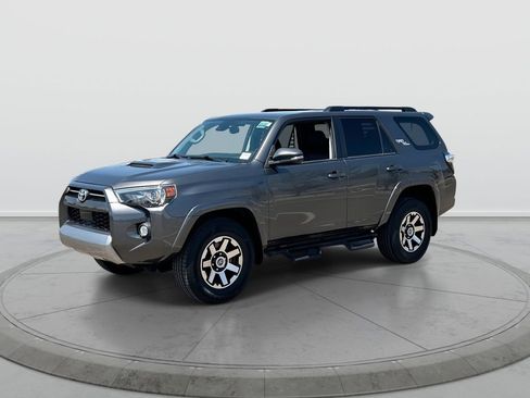 Used 2020 Toyota 4Runner TRD Off-Road Premium w/ Moonroof Package AWD/4WD image 4