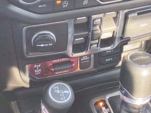 New 2026 Jeep Gladiator Willys image 30