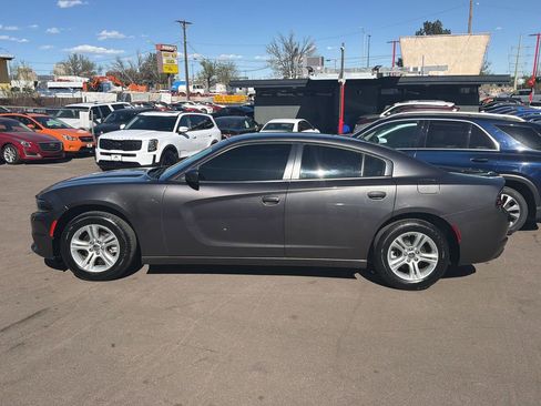 Used 2022 Dodge Charger SXT RWD image 4