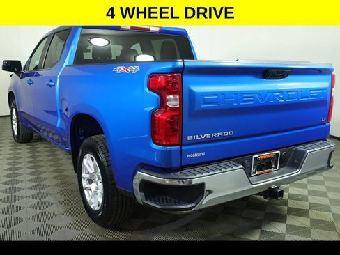 Used 2023 Chevrolet Silverado 1500 LT AWD/4WD image 4