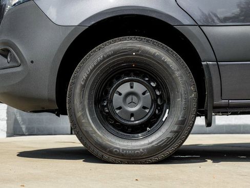 New 2025 Mercedes-Benz Sprinter 2500 image 4