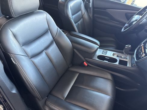 Used 2023 Nissan Murano SV image 16