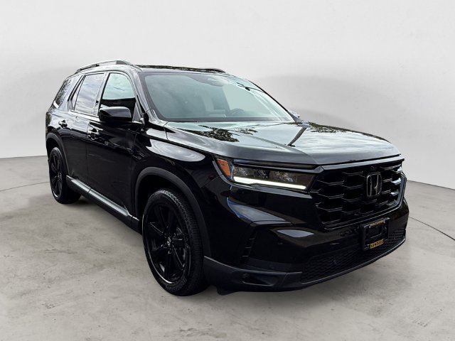 Used 2025 Honda Pilot Black Edition image 3