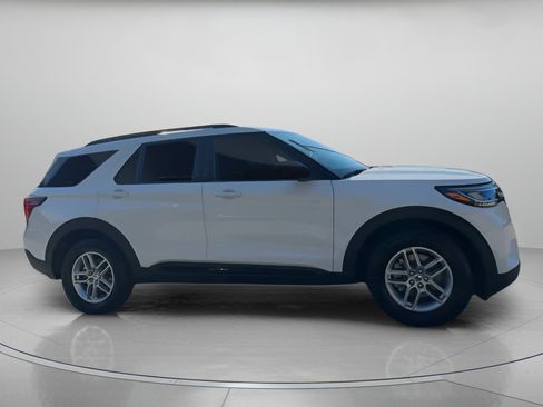New 2026 Ford Explorer Active image 37