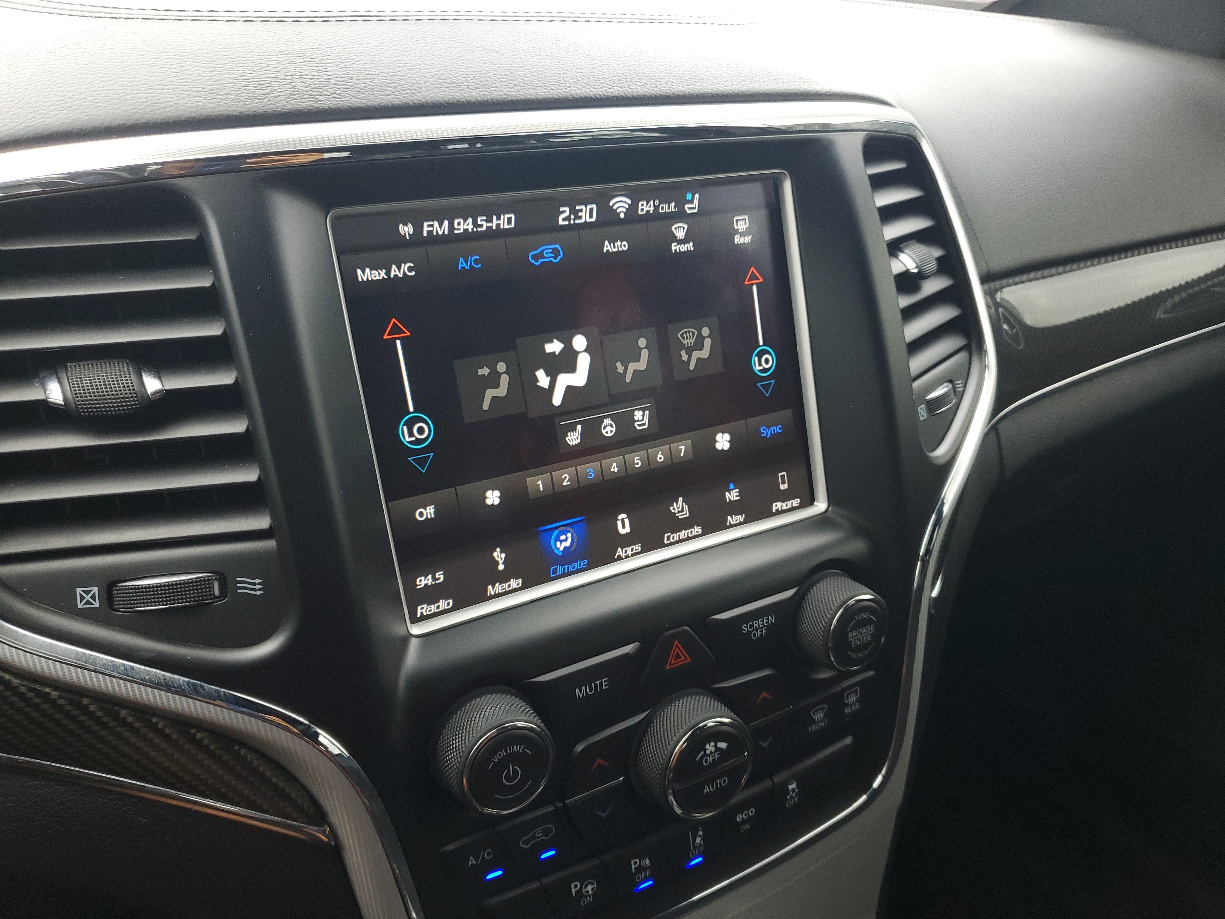 Used 2018 Jeep Grand Cherokee SRT w/ Trailer Tow Group IV AWD/4WD image 19