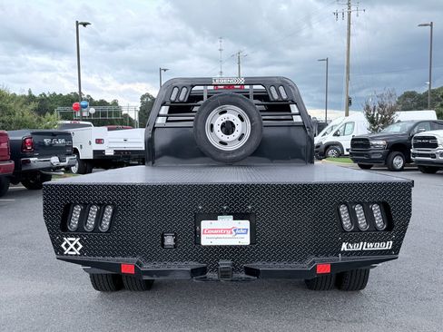 New 2026 RAM 5500 Tradesman w/ Chrome Appearance Group AWD/4WD image 8