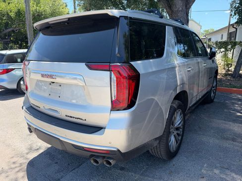 Used 2023 GMC Yukon Denali AWD/4WD image 13
