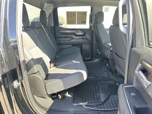 Used 2025 Chevrolet Silverado 1500 LT RWD image 26