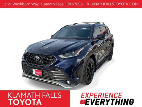 Used 2023 Toyota Highlander XSE image 1