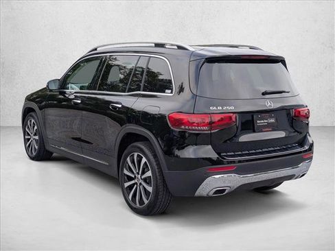 Certified 2023 Mercedes-Benz GLB 250 image 8