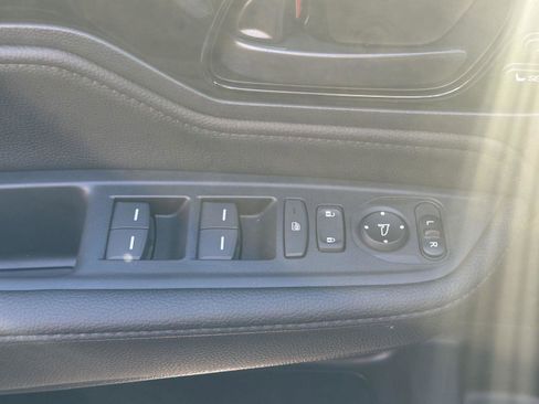 New 2026 Honda Odyssey Touring image 14