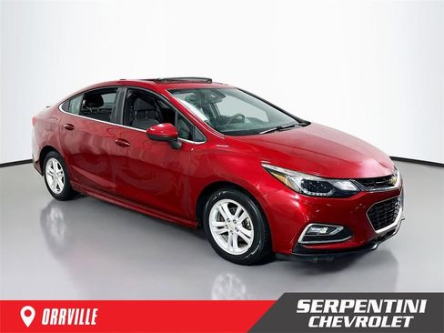 Used 2017 Chevrolet Cruze LT w/ Sun And Sound Package image 1
