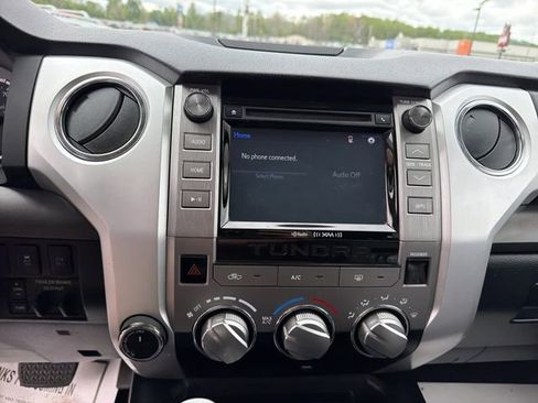 Used 2017 Toyota Tundra SR5 w/ TRD Off Road Package AWD/4WD image 21