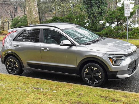 Used 2023 Kia Niro Wind image 11