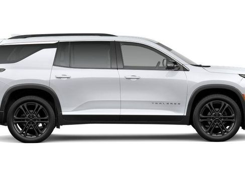 New 2027 Chevrolet Traverse LT w/ Driver Confidence Package AWD/4WD image 5