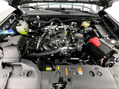 New 2025 Ford Ranger XLT w/ Equipment Group 301A High image 12