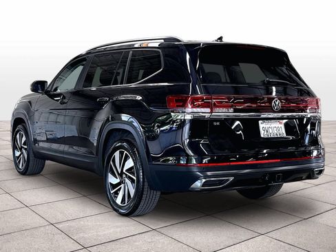 Certified 2026 Volkswagen Atlas SE w/ Panoramic Sunroof Package FWD image 7
