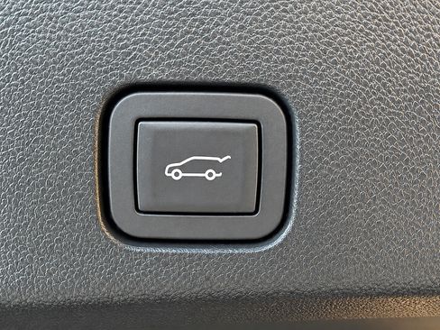 Used 2024 GMC Acadia Elevation w/ Luxury Package FWD image 37
