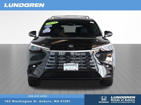 Used 2024 Lexus TX 350 AWD w/ Captains Chair Package image 2