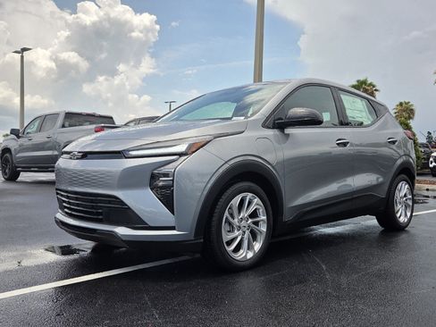 New 2027 Chevrolet Bolt LT w/ Comfort Package FWD image 2