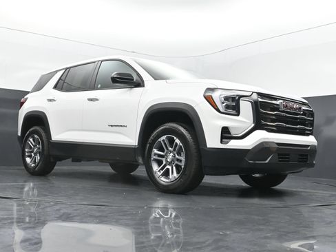 Used 2026 GMC Terrain Elevation FWD image 41