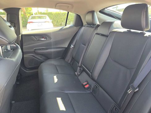 Used 2025 Toyota Prius XLE FWD image 18