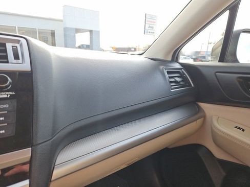 Used 2019 Subaru Outback 2.5i image 37