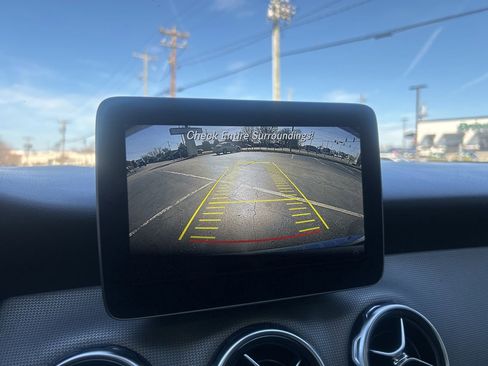 Used 2020 Mercedes-Benz GLA 250 4MATIC image 20