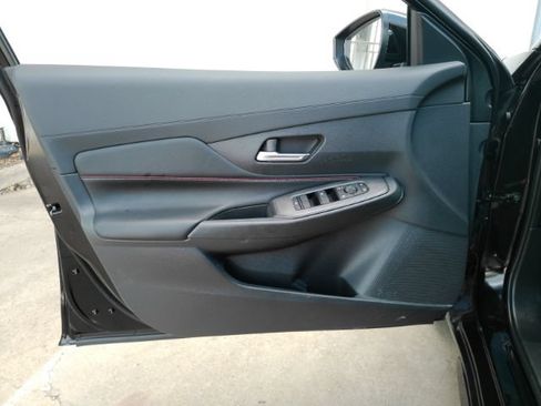 Used 2026 Nissan Sentra SR w/ Floor Mat Package FWD image 11
