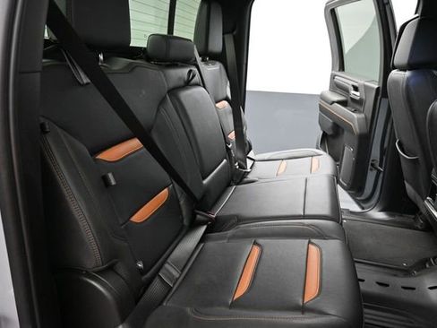 Used 2025 GMC Sierra 2500 AT4 w/ AT4 Premium Plus Package AWD/4WD image 21