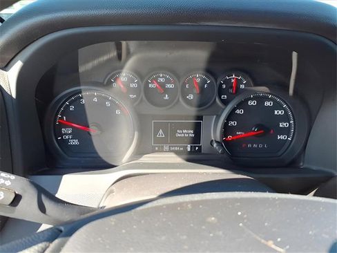 Used 2023 Chevrolet Silverado 1500 Custom image 10