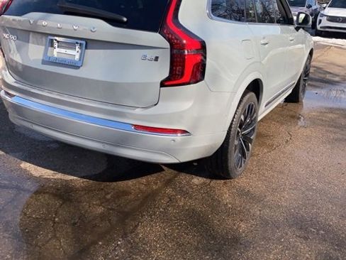 Used 2026 Volvo XC90 B6 Plus w/ Protection Package Premier image 6