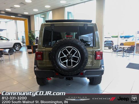 New 2026 Jeep Wrangler Unlimited Rubicon w/ Technology Group AWD/4WD image 6
