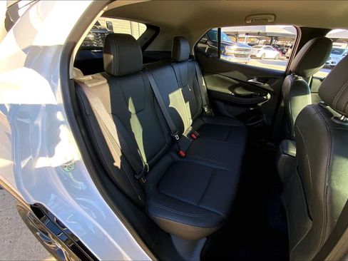 Used 2024 Buick Encore GX Sport Touring image 20