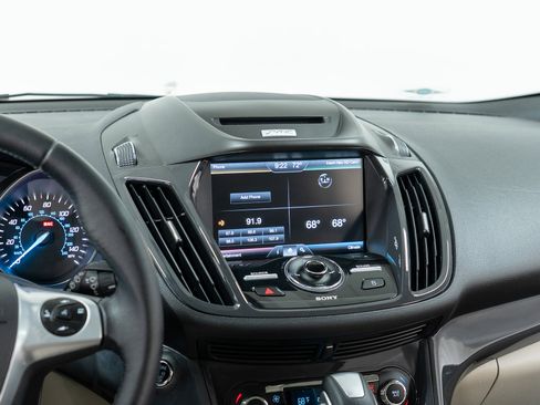 Used 2015 Ford Escape Titanium AWD/4WD image 19