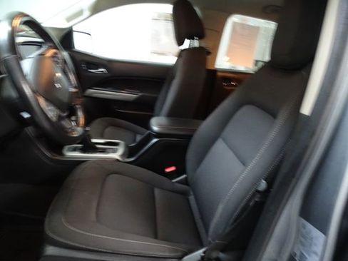 Certified 2022 Chevrolet Colorado LT w/ LT Convenience Package image 2