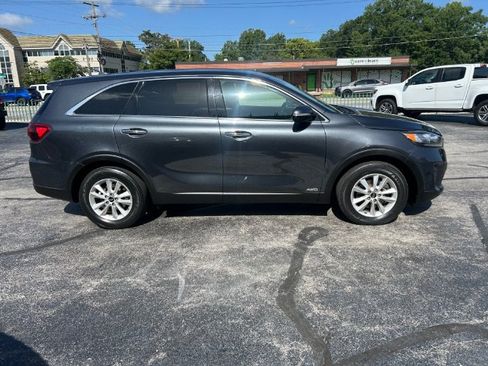 Used 2020 Kia Sorento AWD V6 image 7