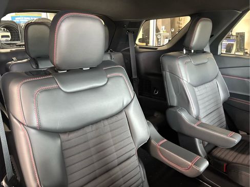 New 2026 Ford Explorer ST-Line AWD/4WD image 29