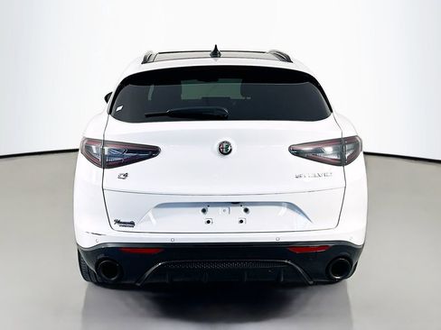 Used 2024 Alfa Romeo Stelvio Veloce image 6