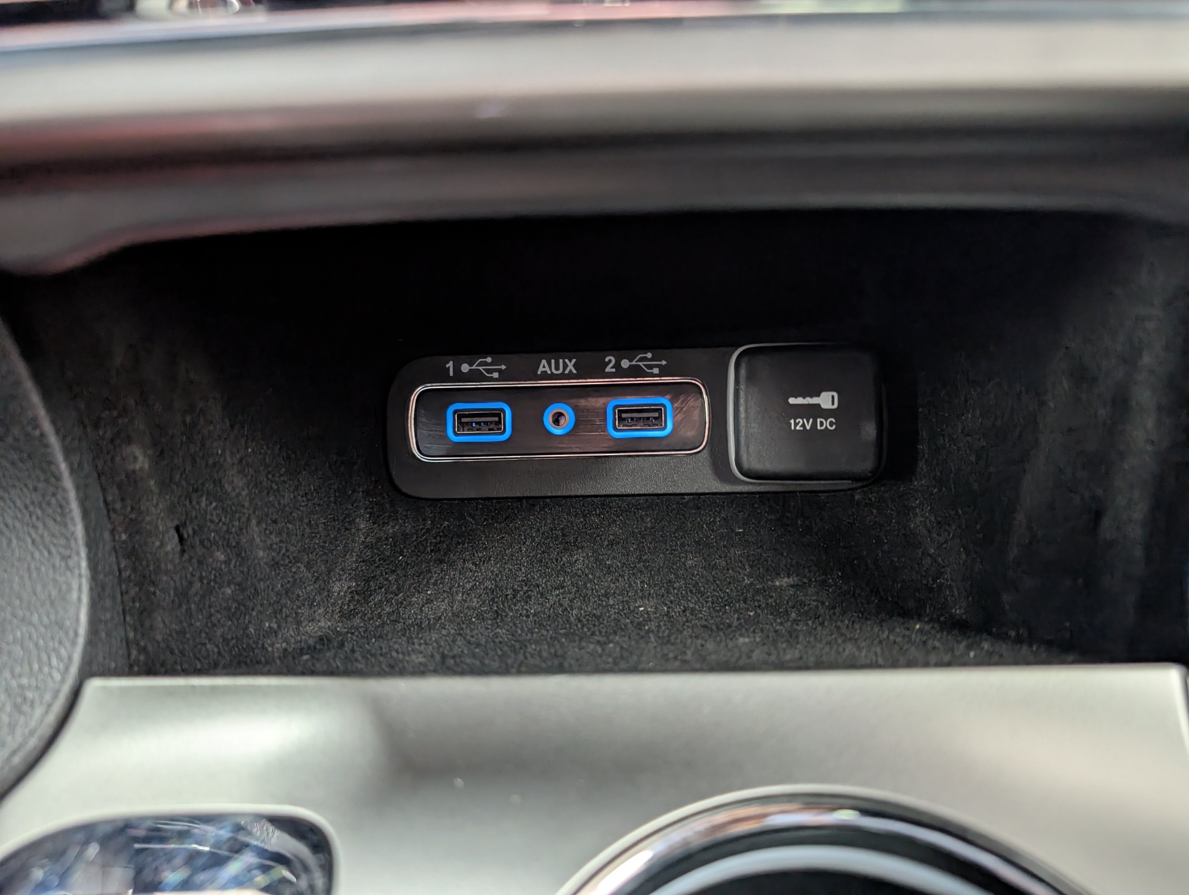 Used 2019 Jeep Grand Cherokee Overland AWD/4WD image 16